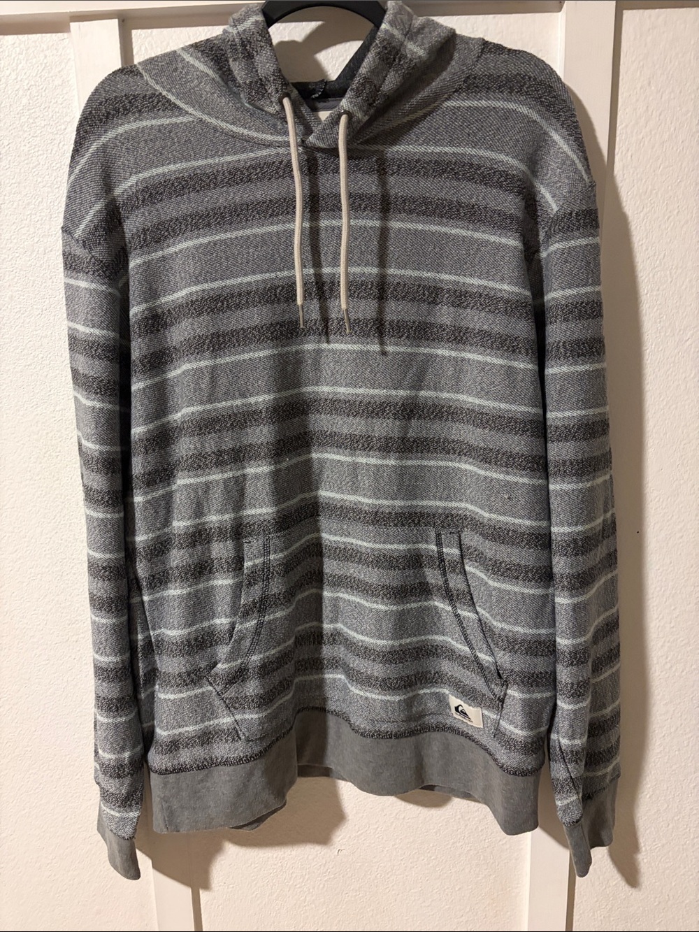 Quiksilver Men's Striped Gray & Light Blue Hooded Pullover